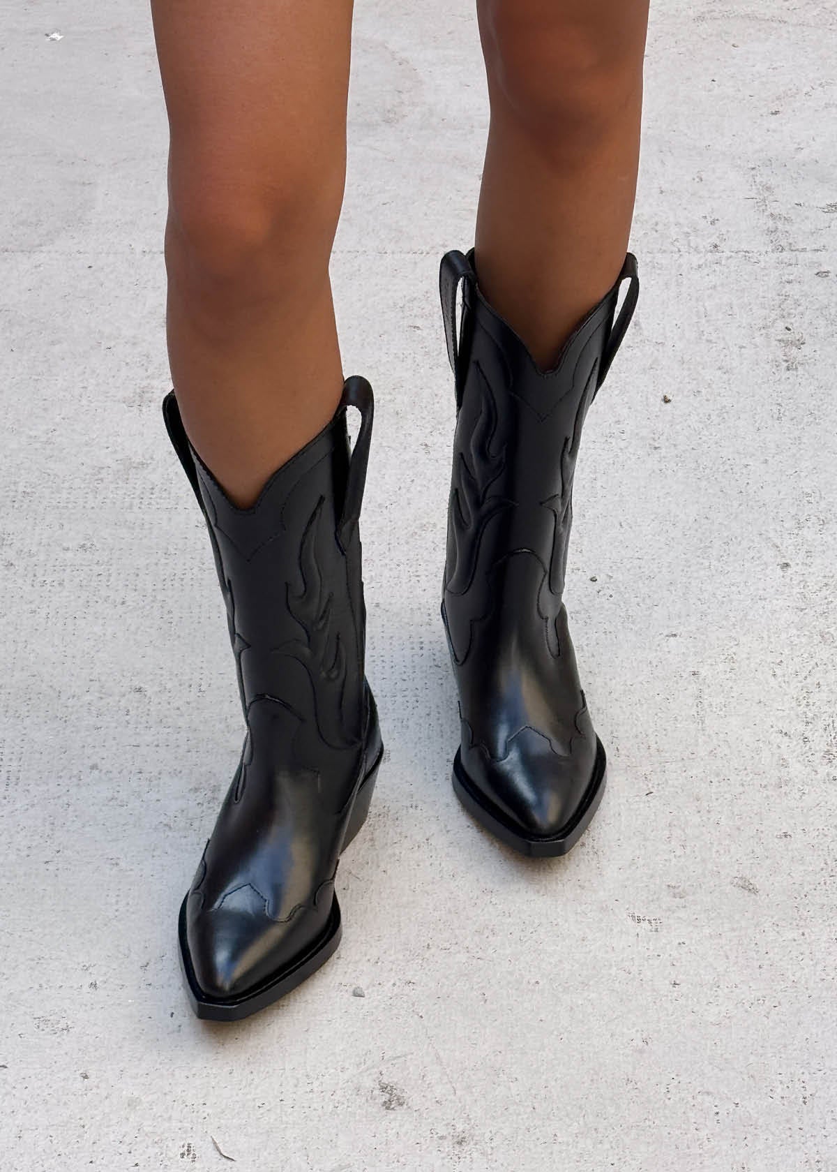 Calyx Black Leather Boots - Image 2