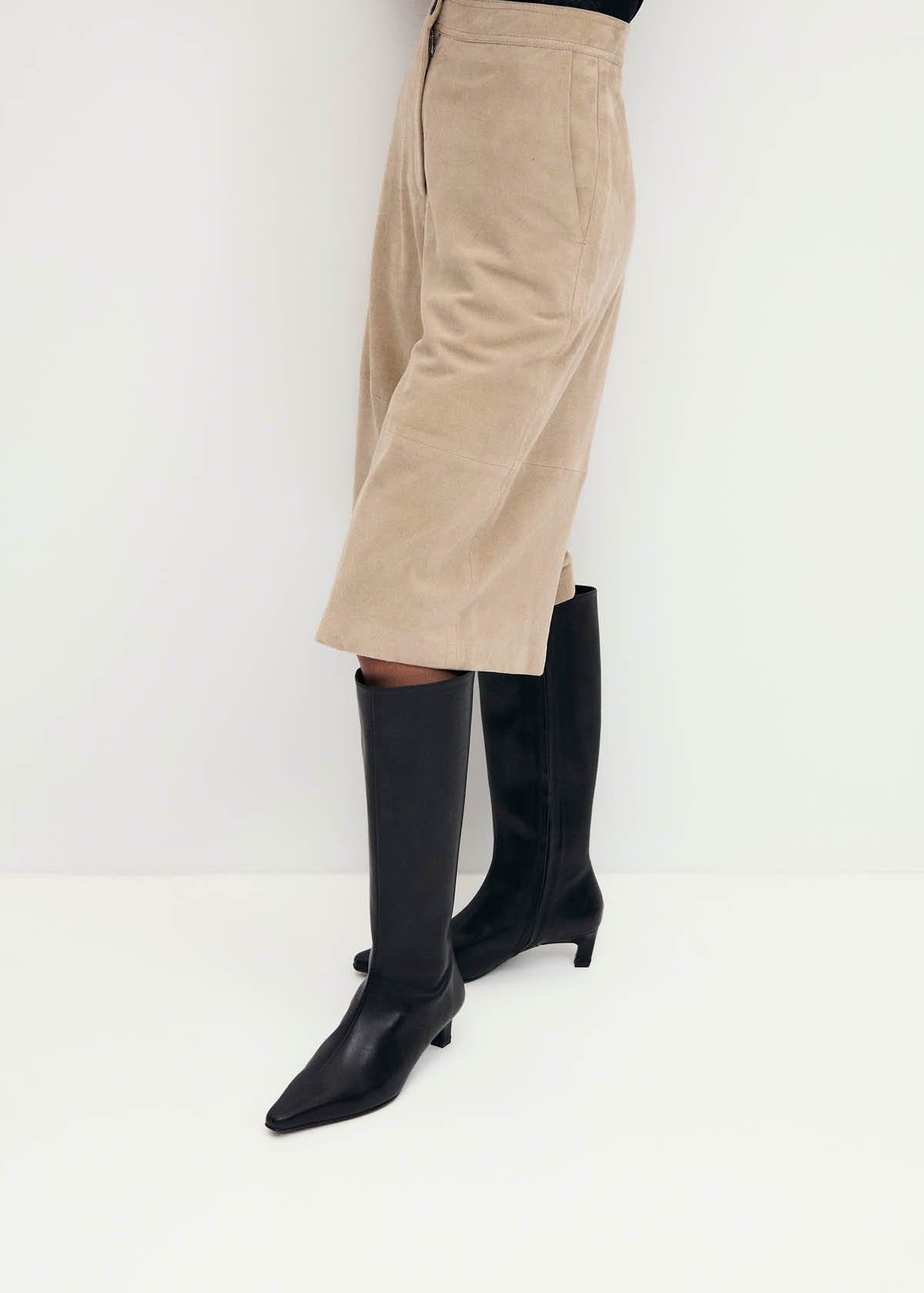 Gema Black Leather Boots - Image 2