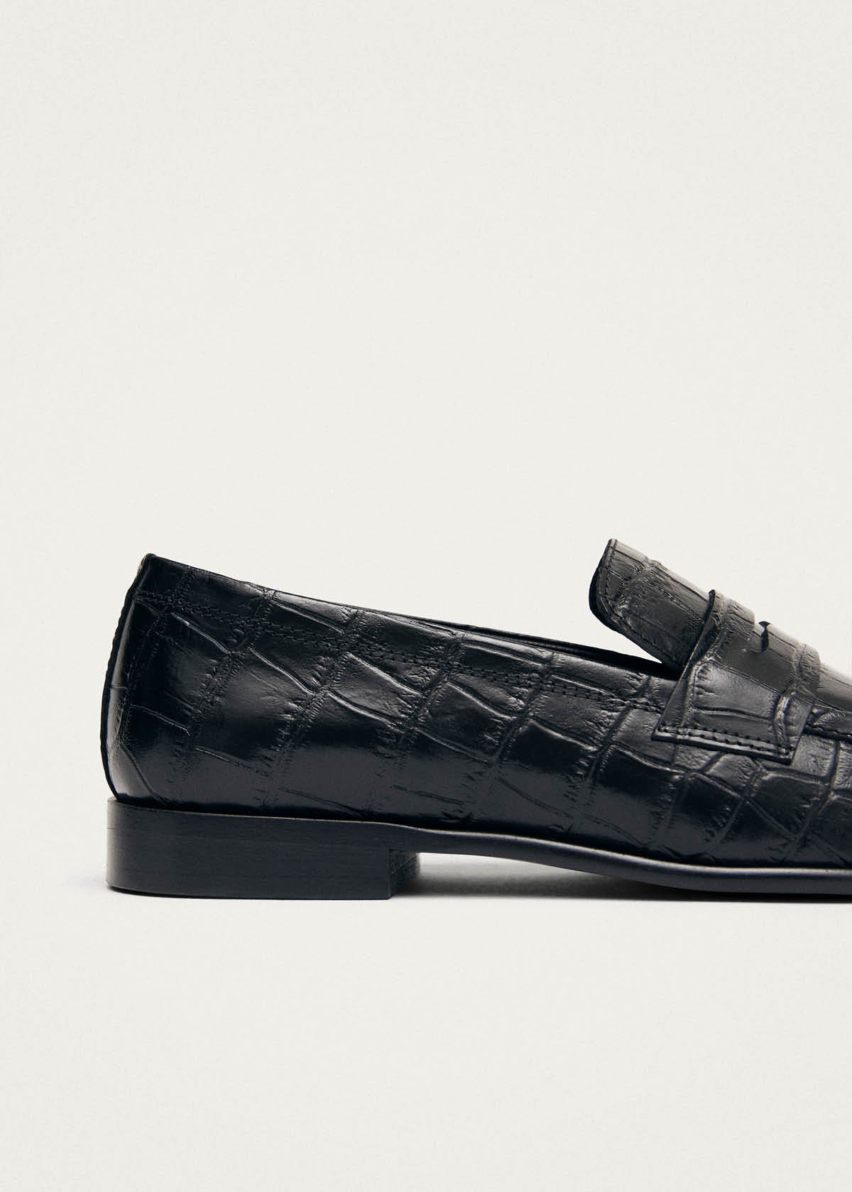 Zaha Alli Black Leather Loafers - Image 8
